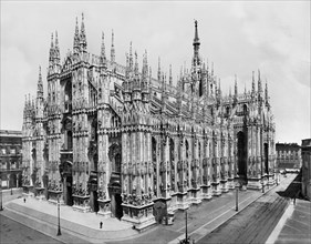 Cathedral, Milan, Italy, Detroit Publishing Company, 1910