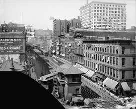 Elevated Railroad, Wabash Avenue, Chicago, Illinois, USA, Hans Behm for Detroit Publishing Company, 1905
