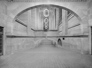 Incline to Concourse, Grand Central Terminal, New York City, New York, USA, Detroit Publishing Company, 1915