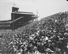 Crowd in Bleachers during Baseball Game, Forbes Field, Pittsburgh, Pennsylvania, USA, Detroit Publishing Company, 1910