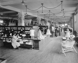 Department Store, Detroit, Michigan, USA, Detroit Publishing Company, 1910