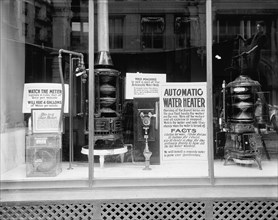 Detroit City Gas Company Office, Heater in Display Window, Detroit, Michigan, USA, Detroit Publishing Company, 1910