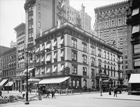 Cafe Martin, Fifth Avenue and Twenty Sixth Street, New York City, New York, USA, Detroit Publishing Company, 1908