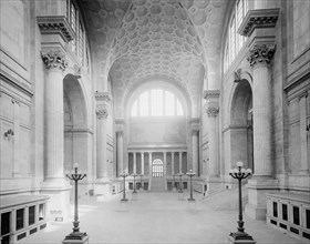 Main Waiting Room, Pennsylvania Station, New York City, New York, USA, Detroit Publishing Company, 1910