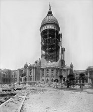 City Hall Tower after Earthquake, San Francisco, California, USA, Detroit Publishing Company, 1906