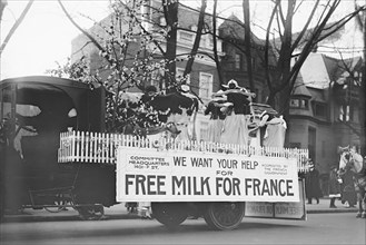 Free Milk for France Parade, Washington DC, USA, Harris & Ewing, 1918