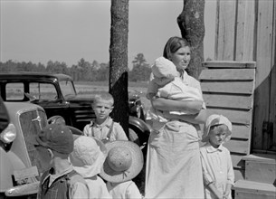 Wife and Children of Resettled Farmer, Jackson County, Alabama, USA, Arthur Rothstein for Farm Security Administration, September 1935