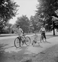 Family of Sunday Cyclists, East Potomac Park, Washington, D.C., USA, Marjorie Collins for Farm Security Administration, June 1942