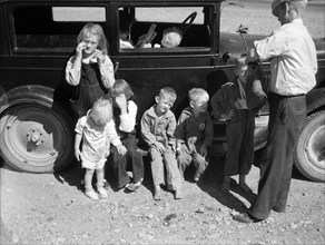 Drought Refugees from Bowman, North Dakota, Portrait, Montana, USA, Arthur Rothstein for Farm Security Administration (FSA), July 1936
