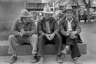 Farmers in Town on Saturday Afternoon, San Augustine, Texas, USA, Russell Lee, April 1939