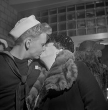 Sailor Kissing his Mother Goodbye at Greyhound Bus Terminal, Washington DC, USA, Esther Bubley for Office of War Information, April 1943