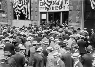 Crowd Standing at Entrance to Coliseum during Republican National Convention, Chicago, Illinois, USA, Bain News Service, June 1912