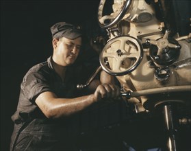 Mechanical Operator on Boiler Parts, Combustion Engineering Company, Chattanooga, Tennessee, USA, Alfred T. Palmer for Office of War Information, June 1942