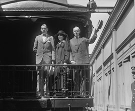 John Coolidge, First Lady Grace Coolidge and U.S. President Calvin Coolidge on Train to Vermont, USA, National Photo Company, August 1924