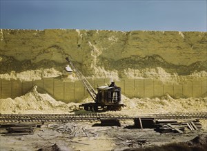 Vat of Sulphur and Crane, Freeport Sulphur Company, Hoskins Mound, Texas, USA, John Vachon for Office of War Information, May 1943