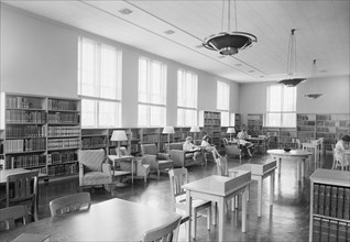 Reading Room, Palmer Library, Connecticut College for Women, New London, Connecticut, USA, Gottscho-Schleisner Collection, June 1944