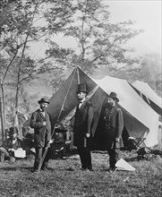 Allan Pinkerton, U.S. President Lincoln, and Major General John A. McClernand, Portrait, Antietam, Maryland, USA, by Alexander Gardner, October 1862