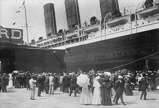 Lusitania arriving at Dock, New York City, New York, USA, Bain News Service, September 1907