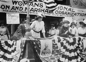 Florence Jaffray "Daisy" Harriman overseeing Democratic Rally, Union Square, New York City, New York, USA, Bain News Service, August 1912