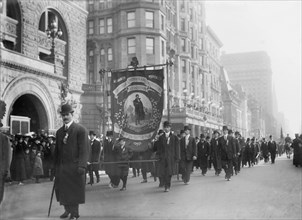 St. Patrick Parade, Fifth Avenue, New York City, New York, USA, Bain News Service, March 1909