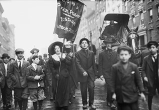 Marchers of Russian Labor Assn, Labor Parade, New York City, New York, USA, Bain News Service, May 1, 1909