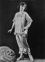 Actress Dorothy Phillips, Fashion Portrait, Bain News Service, 1921