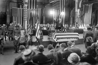 U.S. President Warren G. Harding during Military Funeral, Washington DC, USA, Bain News Service, May 1921