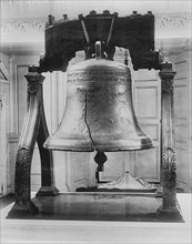 Liberty Bell, Independence Hall, Philadelphia, Pennsylvania, USA, Detroit Publishing Company, 1901