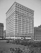 Santa Fe (also known as Railway Exchange) Building, Chicago, Illinois, USA, Detroit Publishing Company, 1905