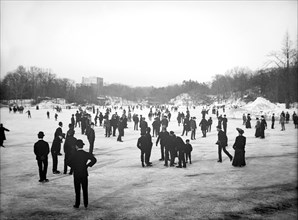 People Skating, Central Park, New York City, New York, USA, Detroit Publishing Company, 1900