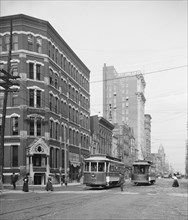 Market Street, Louisville, Kentucky, USA, Detroit Publishing Company, 1907