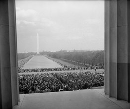 Crowd Watching Marian Anderson Sing at the Steps of Lincoln Memorial, Washington DC, USA, Harris & Ewing, April 1939
