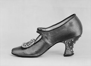 Woman's Shoe with High Heel, Harris & Ewing, 1910