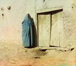 Portrait of Sart Woman Standing at Doorway, Samarkand, Uzbekistan, Russian Empire, Prokudin-Gorskii Collection, 1910