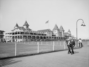 Hotel and Boardwalk, Brighton Beach, New York, USA, Detroit Publishing Company, 1903