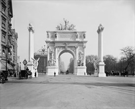 Dewey Arch, New York City, New York, USA, Detroit Publishing Company, 1900