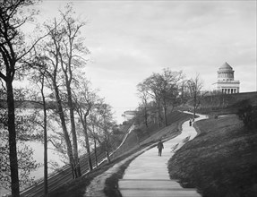 Riverside Park with Grant's Tomb in Background, New York City, New York, USA, Detroit Publishing Company, 1901