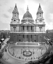 Saint Paul's Cathedral, London, England, UK, Detroit Publishing Company, early 1910's