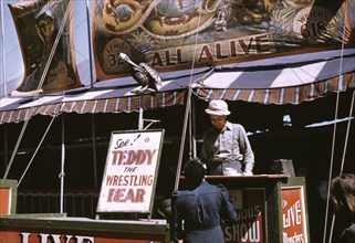 Barker at Sideshow at State Fair, Rutland, Vermont, USA, Jack Delano for Farm Security Administration - Office of War Information, September 1941
