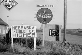 1/2 Mile from Nebraska State Line, John Vachon for Farm Security Administration, October 1938