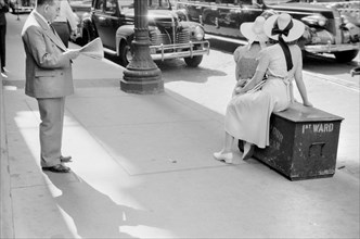 Waiting for Streetcar, Chicago, Illinois, USA, John Vachon for Farm Security Administration July 1940