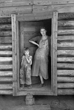 Wife and Child of Sharecropper, Walker County, Alabama, USA, Arthur Rothstein for U.S. Resettlement Administration, February 1937