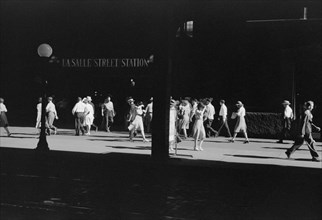 5 O'clock Crowd, LaSalle Street Station, Chicago, Illinois, USA, John Vachon, Farm Security Administration, July 1941