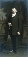 Man in Suit, Portrait, Chicago, Illinois, USA, circa 1910