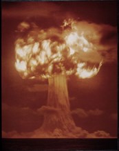 First Test Explosion of Atomic Bomb, Alamogordo, New Mexico, USA, 1945