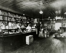 Grocer and Grocery Store, USA, circa 1918