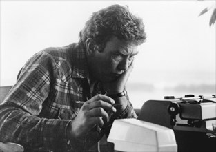 Albert Finney on-set of the Film, "Shoot the Moon", 1982