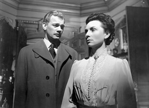 Joseph Cotten and Agnes Moorehead, on-set of the Film, "The Magnificent Ambersons" directed by Orson Welles, 1942