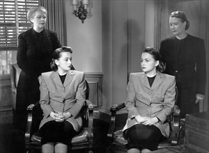 Olivia de Havilland in a duel role, on-set of the Film, "The Dark Mirror", 1946