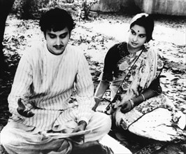 Soumitra Chatterjee, Madhabi Mukherjee, on-set of the Film, "Charulata", 1964
